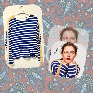 🍭 3/$20 Zara white & blue striped long sleeve top with tan faux fur on sleeves